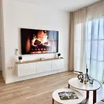 Paulmarie Apartment-quiet Area-3bd