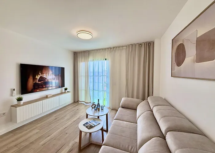 Paulmarie Apartment-quiet Area-3bd *