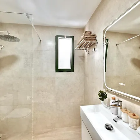 Daire Paulmarie Apartment-quiet Area-3bd *