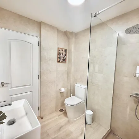 Paulmarie Apartment-quiet Area-3bd * אדחה